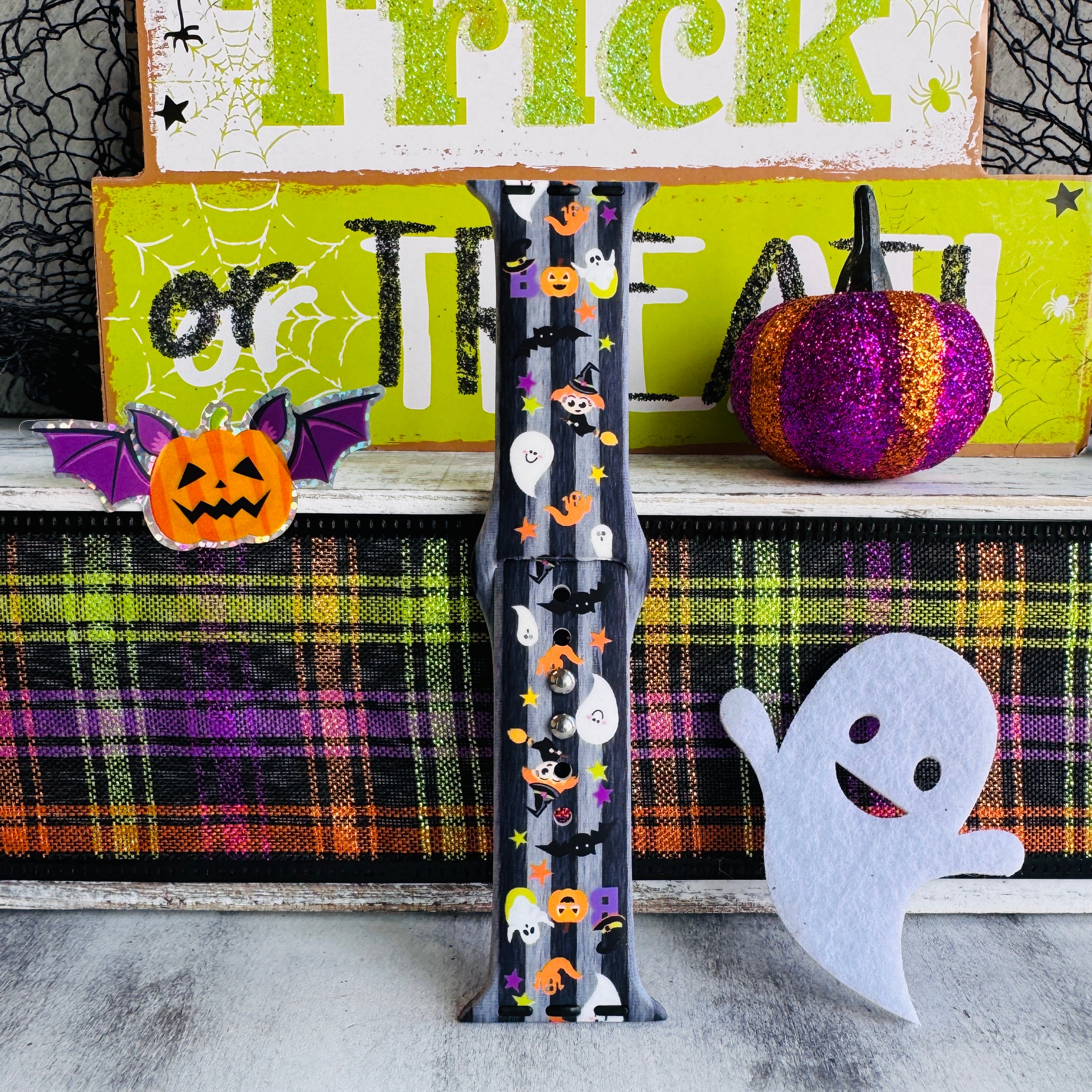 washable silicone apple watch band – spooky cute motif on dark base