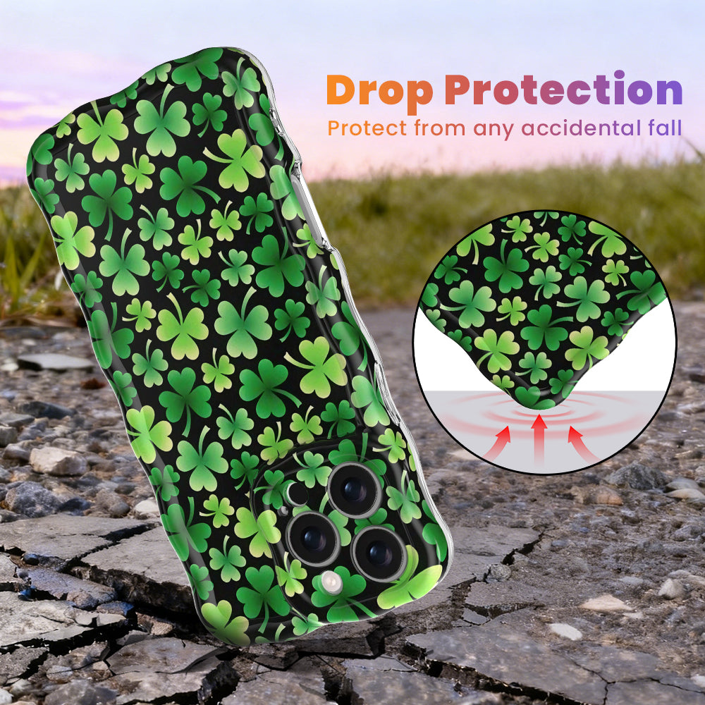 Shamrock Wavy Case | St. Patrick's Day & Lucky Clover iPhone